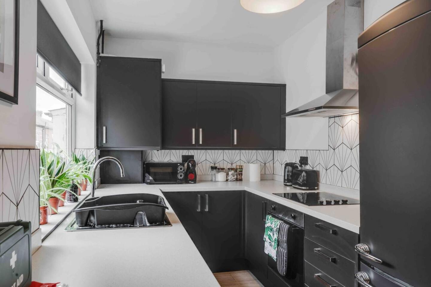 리버풀 3-Bed Scouse House Near Anfield & Goodison 빌라 외부 사진