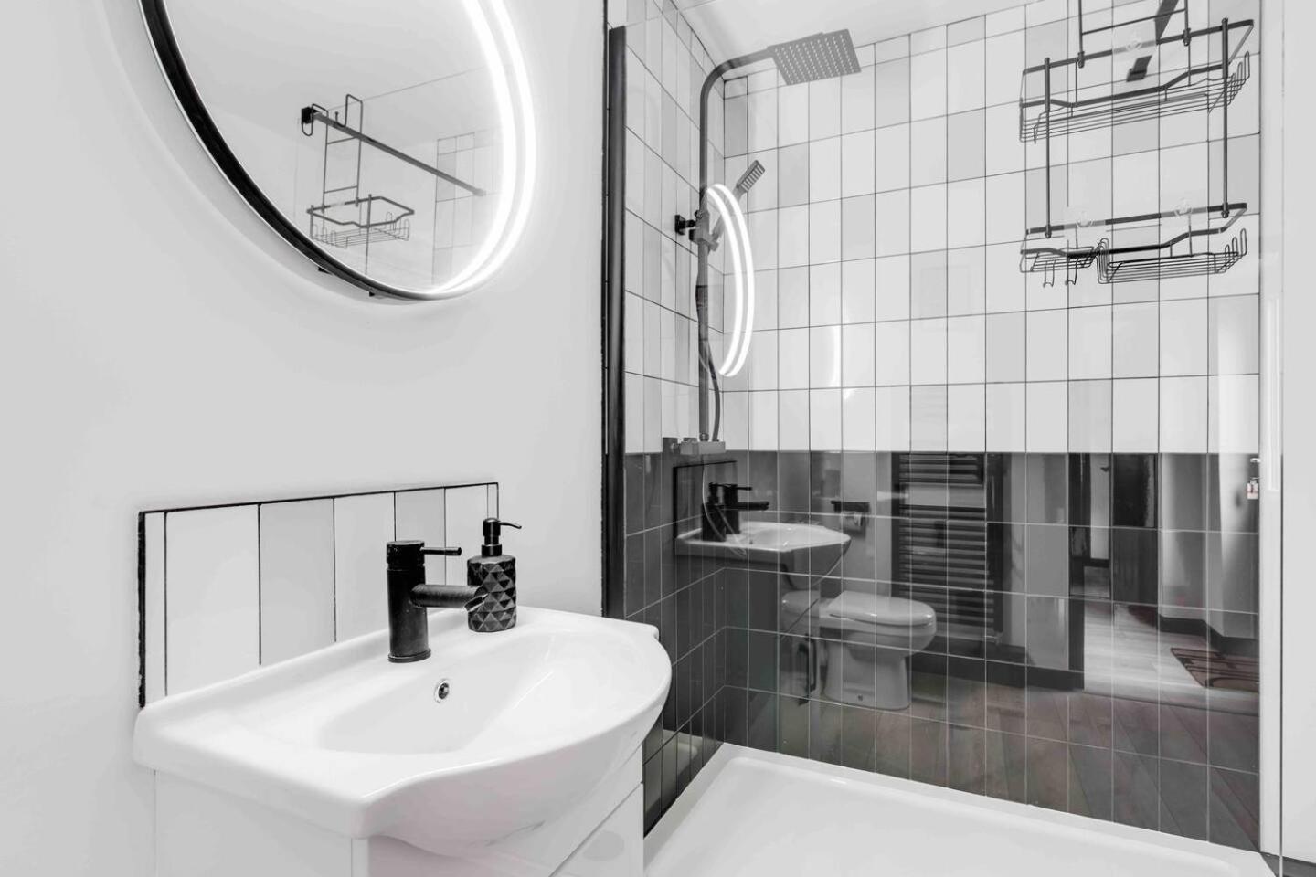 리버풀 3-Bed Scouse House Near Anfield & Goodison 빌라 외부 사진