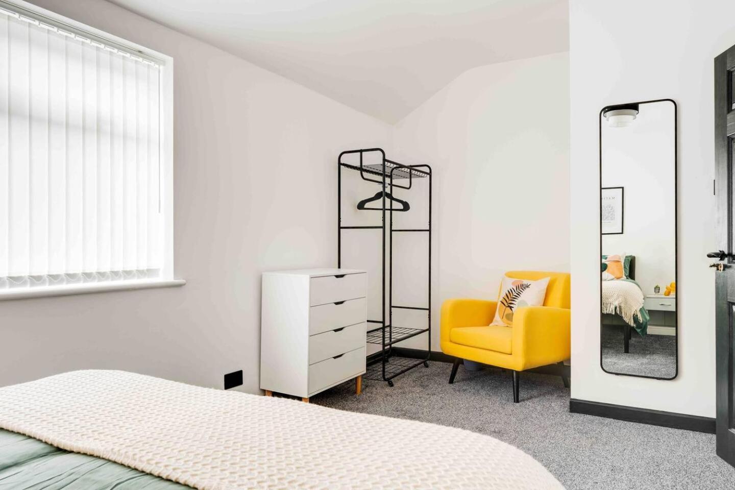리버풀 3-Bed Scouse House Near Anfield & Goodison 빌라 외부 사진